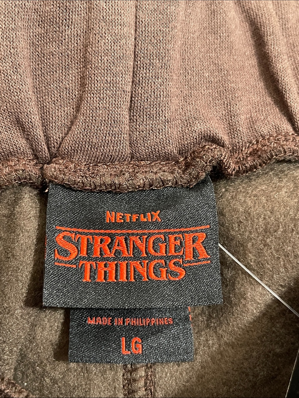 Stranger Things Demogorgon Camouflage Cargo Jogger Sweatpants Size Large NEW - Picture 9 of 13